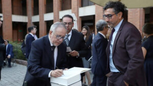 lanzamiento libro hernan corral 6