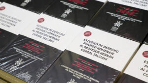 lanzamiento libro hernan corral 7